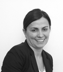ZEYNEP ÖZCAN